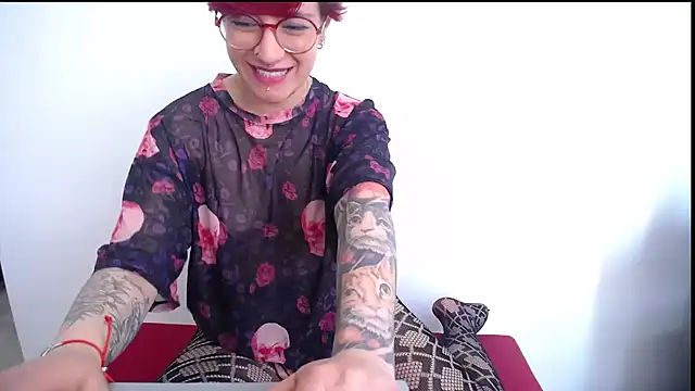 MissMiia2's Live XXX Chat
