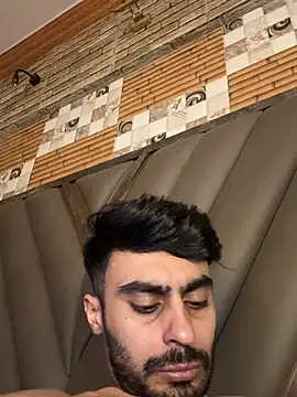 הופעת וובקאם של arabdaddyx_