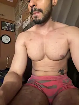 Pokazy przed kamerką – arabdaddyx_