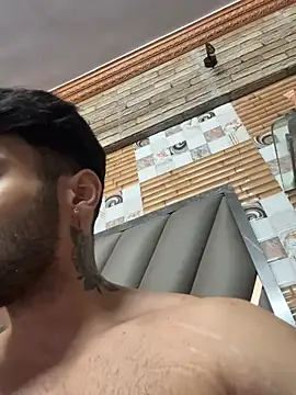 arabdaddyx_ Show in webcam