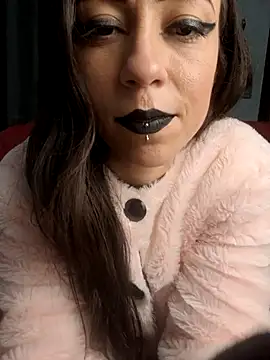 חדר צ'אט בשידור חי של Steph_Oliveira