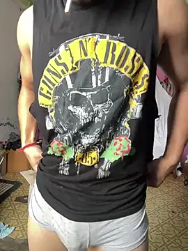 Pokazy przed kamerką – Lust_guy27