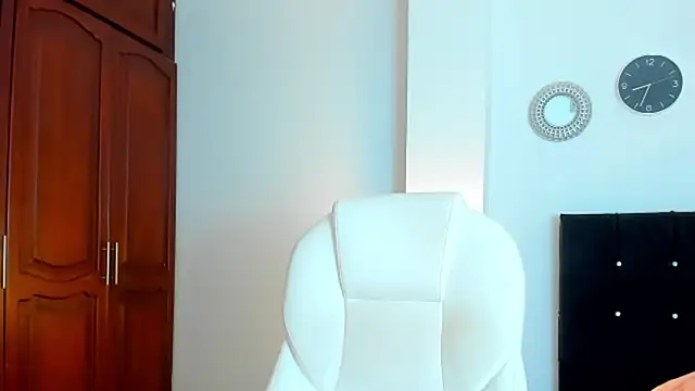kathyajhonss' Live Chat Room