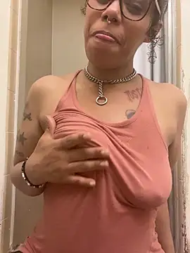 Desirae_Luciano Webcamshow