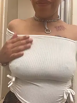 Desirae_Luciano's Webcam Show