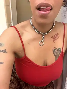 Desirae_Luciano's Webcam Show