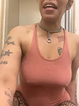 Desirae_Luciano 실시간 채팅방