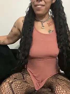 Desirae_Luciano's Webcam Show