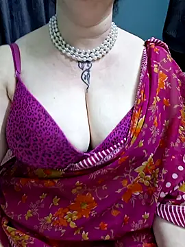 Show modela Indian_Coupl3 na web-kameri