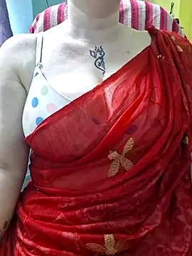 Chat XXX en directo de Indian_Coupl3