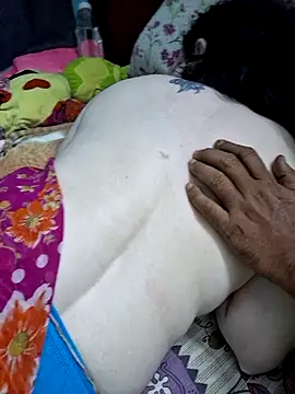 Indian_Coupl3のウェブカメラショー