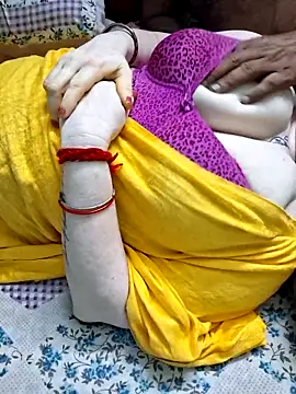 Indian_Coupl3 webcam show
