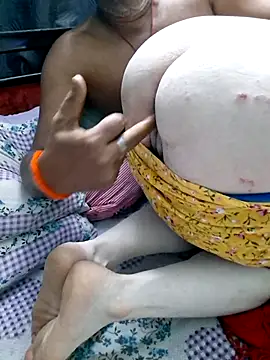 Webkamerová show Indian_Coupl3