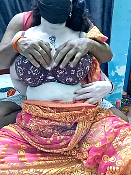 Indian_Coupl3n Webbikameraesitys