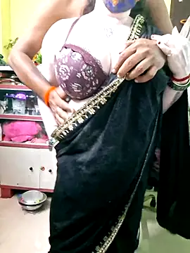 הופעת וובקאם של Indian_Coupl3