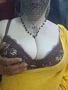 Show modela Indian_Coupl3 na web-kameri