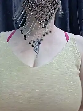 Indian_Coupl3 webcam show