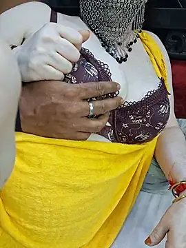 Pertunjukan Kamera Web Indian_Coupl3