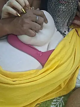 Indian_Coupl3のウェブカメラショー