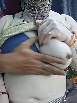Indian_Coupl3 webcam show