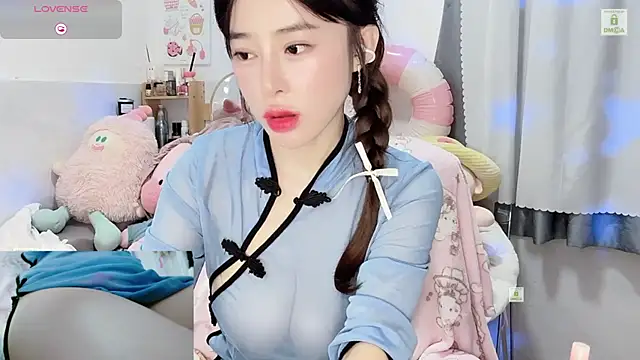 Yoyo_520 网络视讯表演