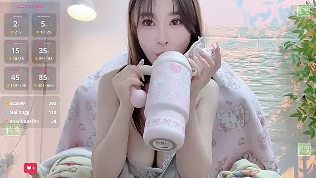 Yoyo_520 在線直播表演