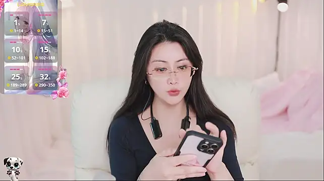Yanyanyan66 网络视讯表演