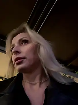 VikaBunny1 Webcam Show