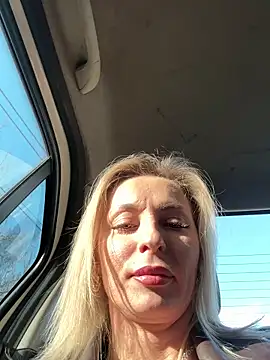 VikaBunny1 Webcam Show