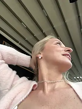VikaBunny1 – webcam-show