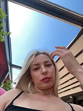 VikaBunny1 live XXX chat