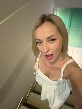 Živý XXX chat VikaBunny1