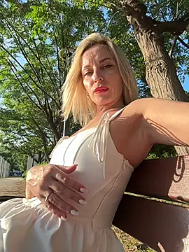 Chat XXX ao vivo de VikaBunny1