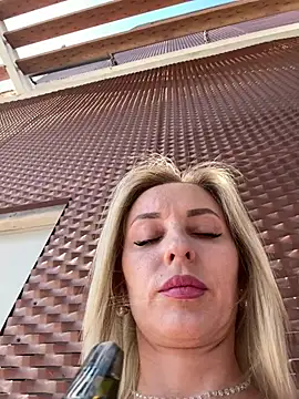 VikaBunny1's Live XXX Chat