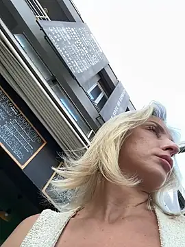 VikaBunny1's Live XXX Chat