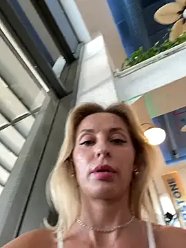 VikaBunny1's Live XXX Chat