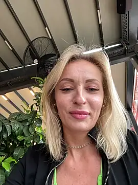 VikaBunny1's Live XXX Chat