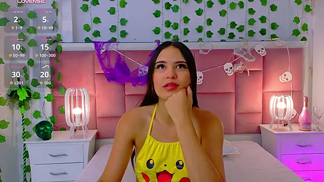 Pokazy przed kamerką – kaily_sweet1