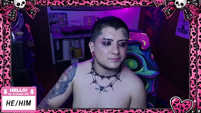Show modela masterkevinftm na web-kameri
