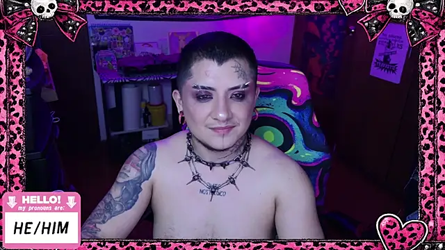 masterkevinftm: διαδικτυακό σόου στην κάμερα