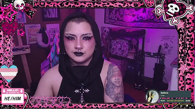 Show modela masterkevinftm na web-kameri
