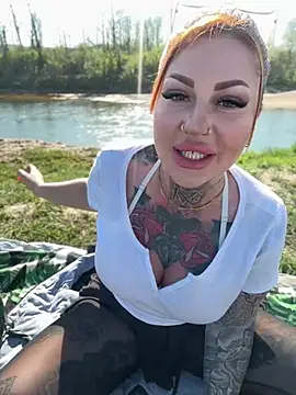 krysstal003 Show in webcam