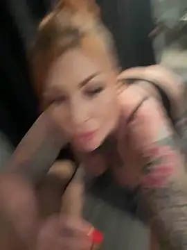 Pokazy przed kamerką – krysstal003