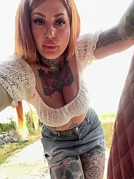 krysstal003 Show in webcam