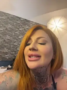 krysstal003's Webcam Show