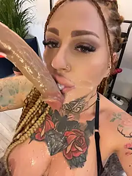krysstal003's Webcam Show