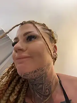 krysstal003 Show Webcam