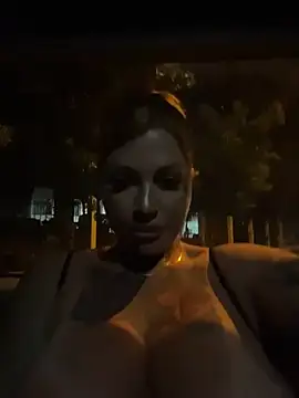 krysstal003 Show in webcam