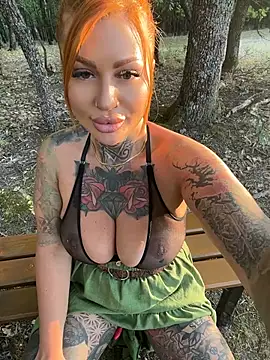 krysstal003's Webcam Show