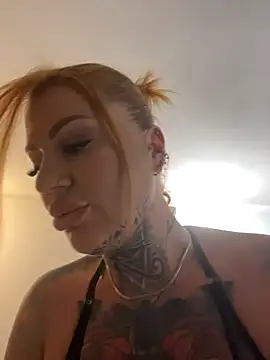 krysstal003 Webcamshow